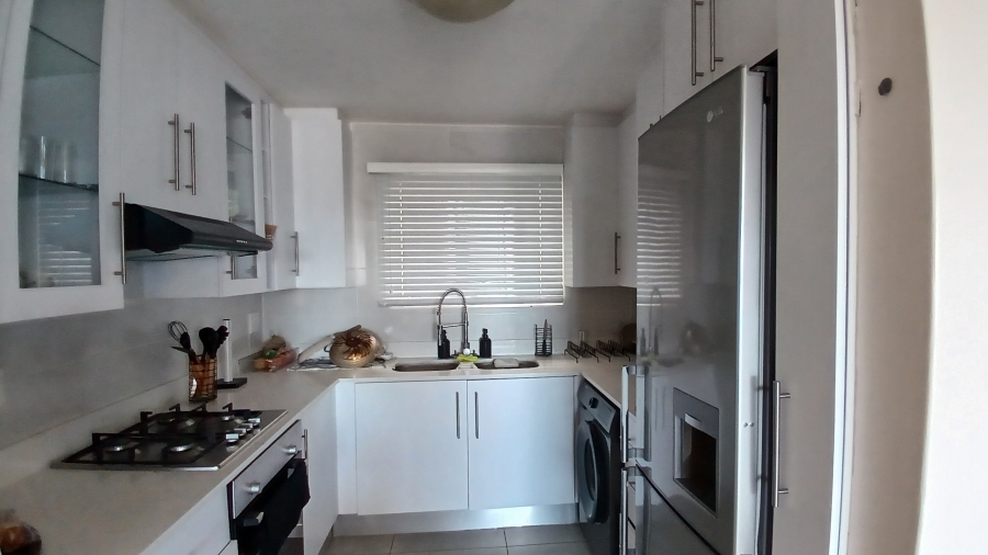 To Let 2 Bedroom Property for Rent in Summerstrand Eastern Cape